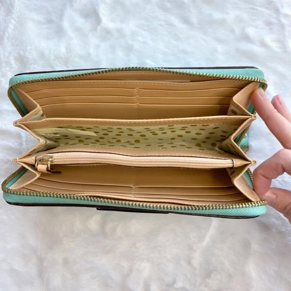 Kate Spade Light Blue Large Zip Around Continental Wallet with Original Tags - Picture 4 of 16